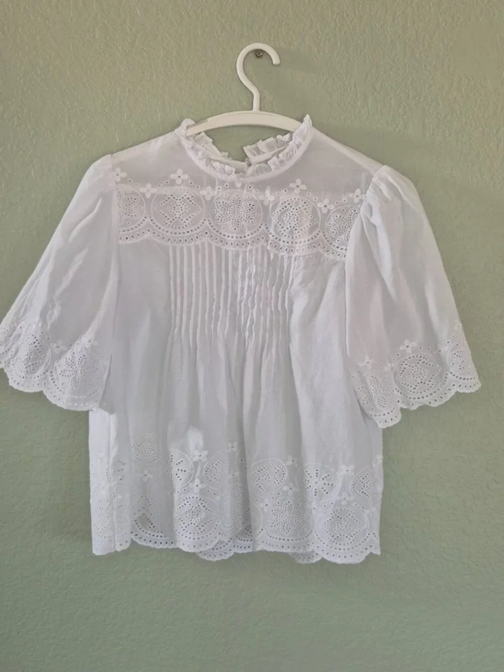 Madewell White Eyelet Embroidered Blouse — NWT 🤍